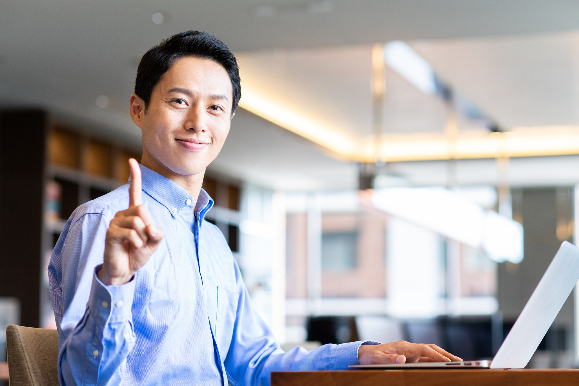 ストレスチェックの「実施者」と「実施事務従事者」の選び方、役割分担について解説
